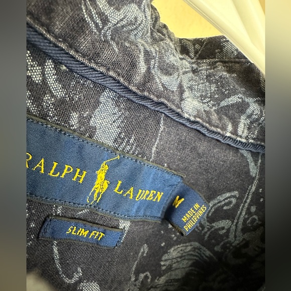 Menās Short Sleeve Button Up Shirt Bundle - Picture 6 of 10